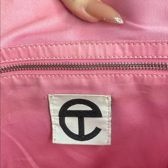 TELFAR 
Vegan Leather Medium Shopping Bag Lavender - Picture 12 of 16